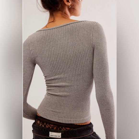 🆕 Free People Clean Slate layering top in brown size M/L - Picture 2 of 11